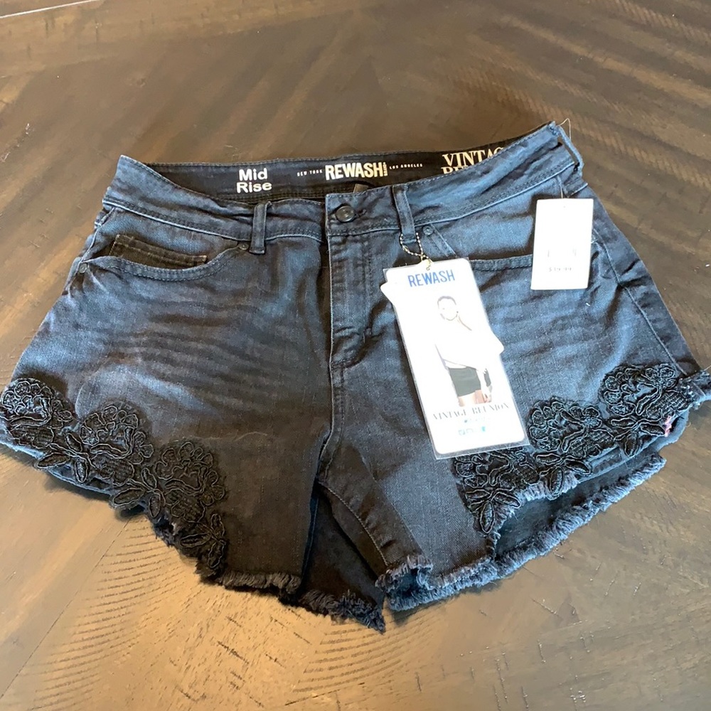 New With Tags REWASH black denim shorts sz11